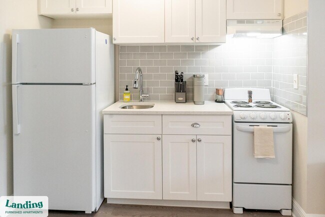 305 Dr M L K Jr St S unit 834, Saint Petersburg, FL 33705 - photo 6