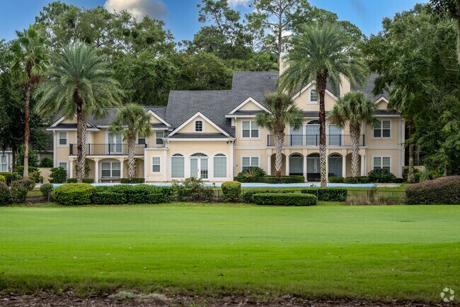 You can find beautiful and large Mini-Mansions within the Palmetto Hall neighborhood.