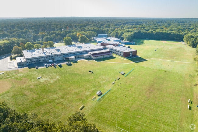 NID 507930 Great Hollow Middle School in Nesconset sits off of Southern Blvd south of Route 347.