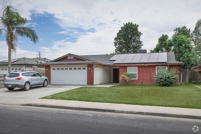 A South Wible Orchard home with solar panels provides residents with a clean energy source.