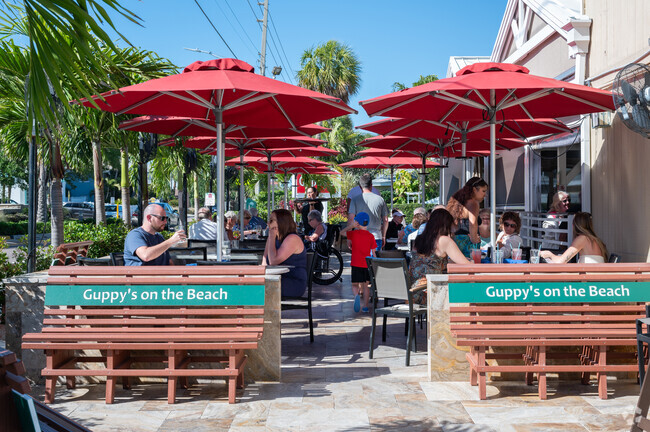 Guppy's On the Beach is a popular spot with eclectic, upscale seafood dishes near Del Prado.