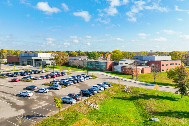 Hopkins North Jr. High School was Rated on Niche with an A-.