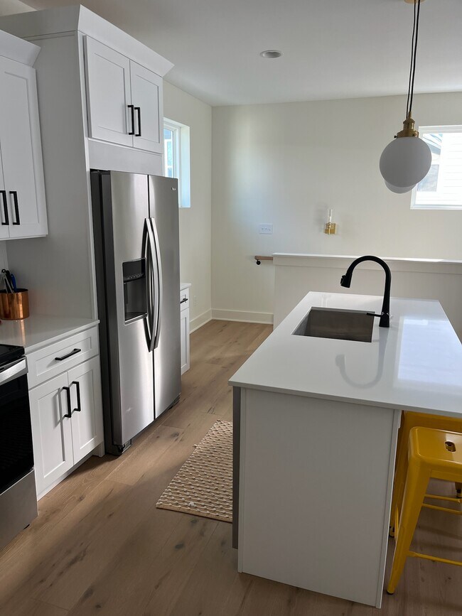 1114 English Ave unit B, Indianapolis, IN 46203 - photo 4