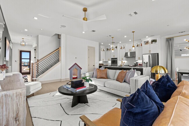 1034 Brickell Loop, Austin, TX 78747 - photo 6