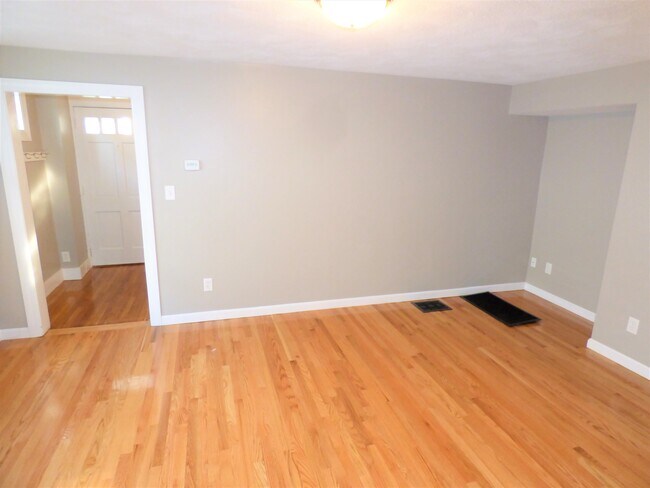 10 Stearns St unit 1, Waltham, MA 02453 - photo 5