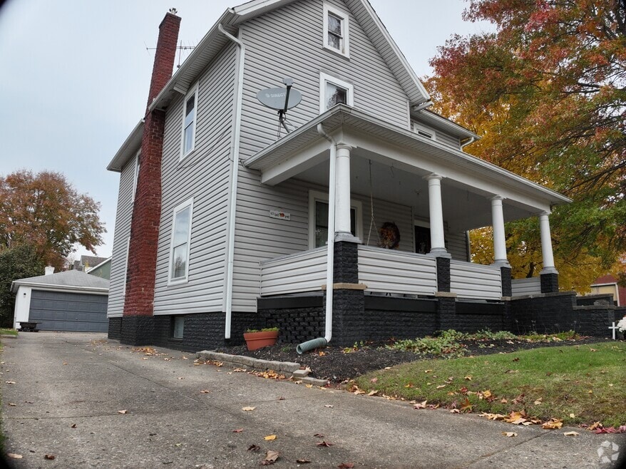 503 W Main St unit 15, Malvern, OH 44644 - photo 2