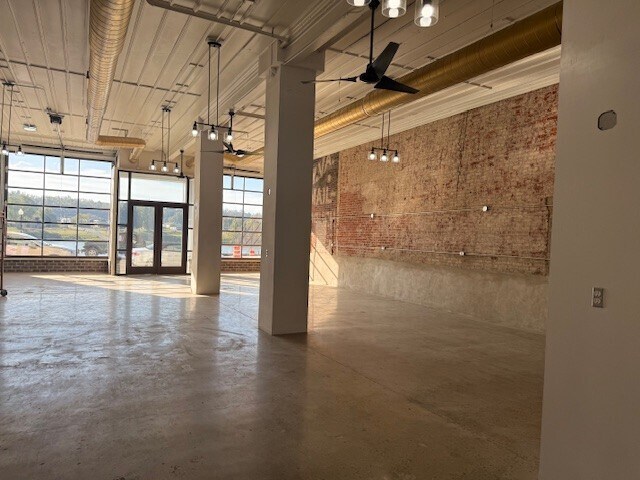 206 E Main St unit Commercial Space, Pomeroy, OH 45769 - photo 4