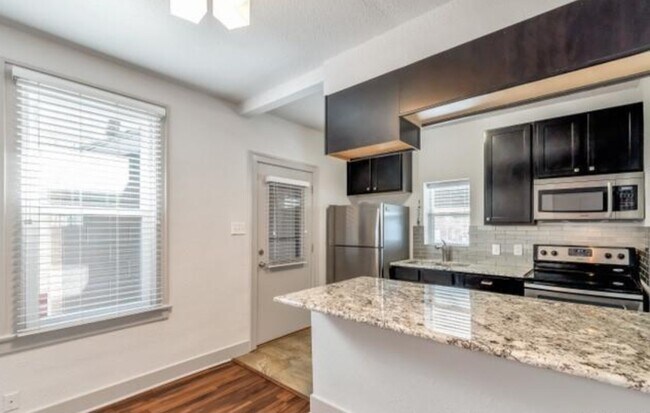 868 S Pearl St unit 1, Denver, CO 80209 - photo 3