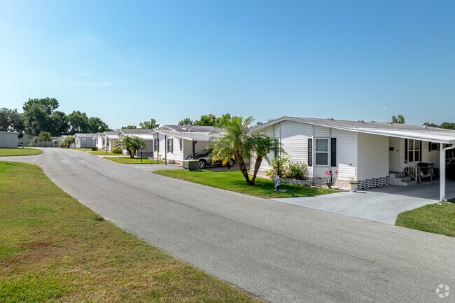 Oakview Lakes offers great affordability for its home lease manufactured homes.