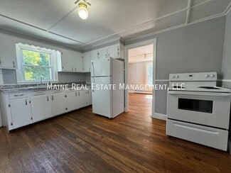 5 Williams St Unit 1, Waterville, ME 04901