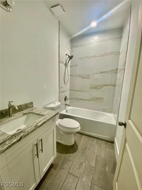 5427 Centennial Blvd, Lehigh Acres, FL 33971 - photo 6