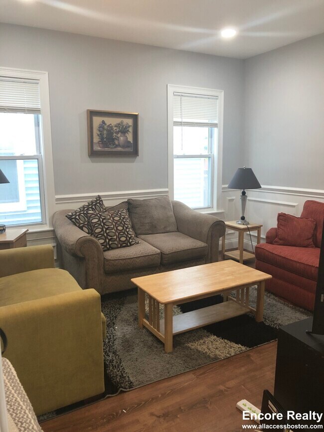 38 Crescent Ave unit 7, Dorchester, MA 02125 - photo 3