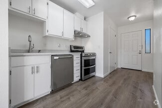 1500 Santa Paula Dr, Modesto, CA 95355