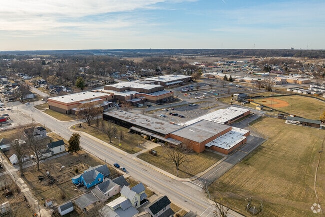 Peru High School teaches grades 9-12.