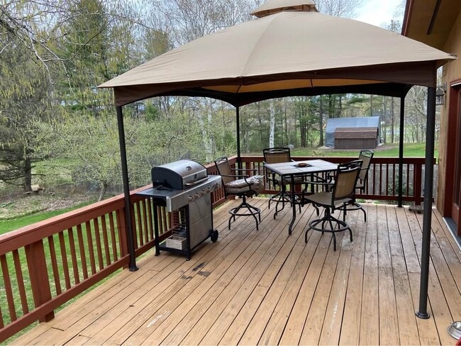 284 Dalton Division Rd, Pittsfield, MA 01201 - photo 5