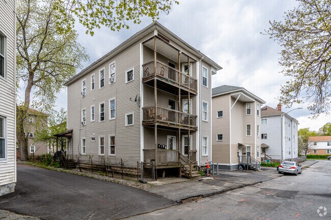 Three-Story Home in Columbus Park.