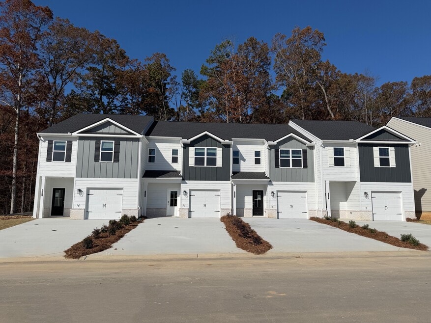 Belcourt Landing, Cleveland, TN 37312 - photo 1