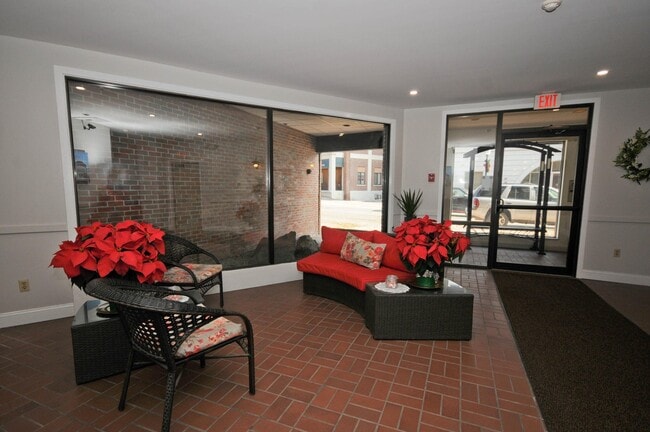 112 Franklin St unit Downtown Condo, Bangor, ME 04401 - photo 2