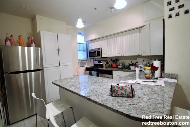 2007 Commonwealth Ave, Auburndale, MA 02466 - photo 2