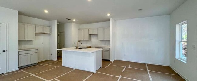 5317 Frontier Ct, Flowery Branch, GA 30542 - photo 3