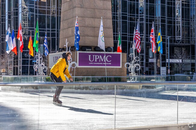 During winter months, Market Square has a large ice skating rink open to the public.