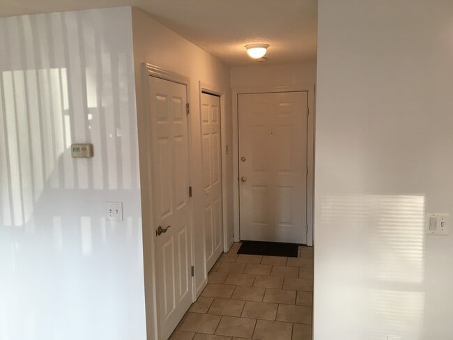 450 Somerset Ave unit 601, Taunton, MA 02780 - photo 6