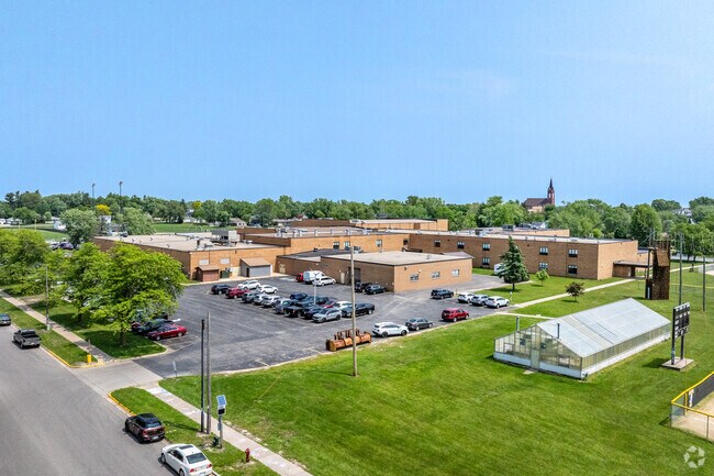 Tomah High School has a student-to-teacher ratio of 14 to 1.