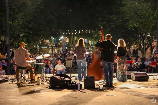 Musicians create unforgettable atmosphere for Amherst shoppers strolling through Market Square.