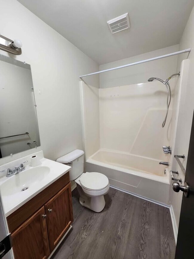 Deerlick Apartments, Birch Run, MI 48415 - photo 5