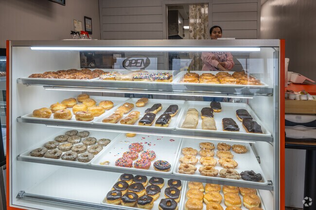 Welchs residents can grab coffee and donuts at the local Peak Donuts.