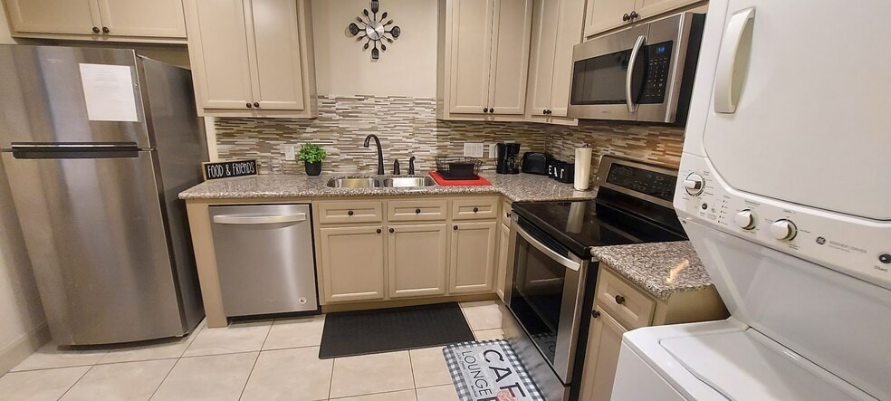 3340 Blodgett St, Houston, TX 77004 - photo 1