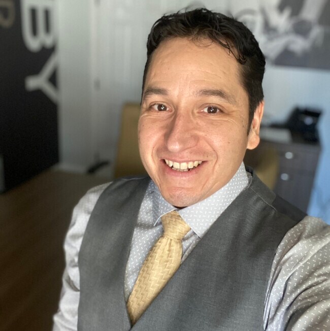 Agent Photo