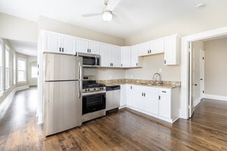 2754 S Logan Ave Unit 2754 Upper, Milwaukee, WI 53207