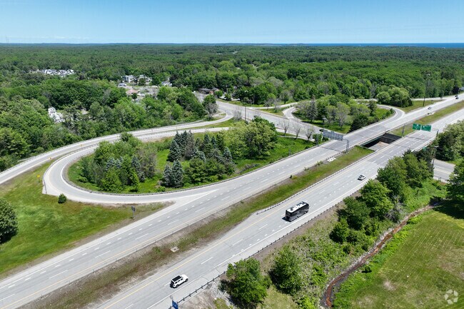 Access to I-95 is conveniently located in Central Saco.