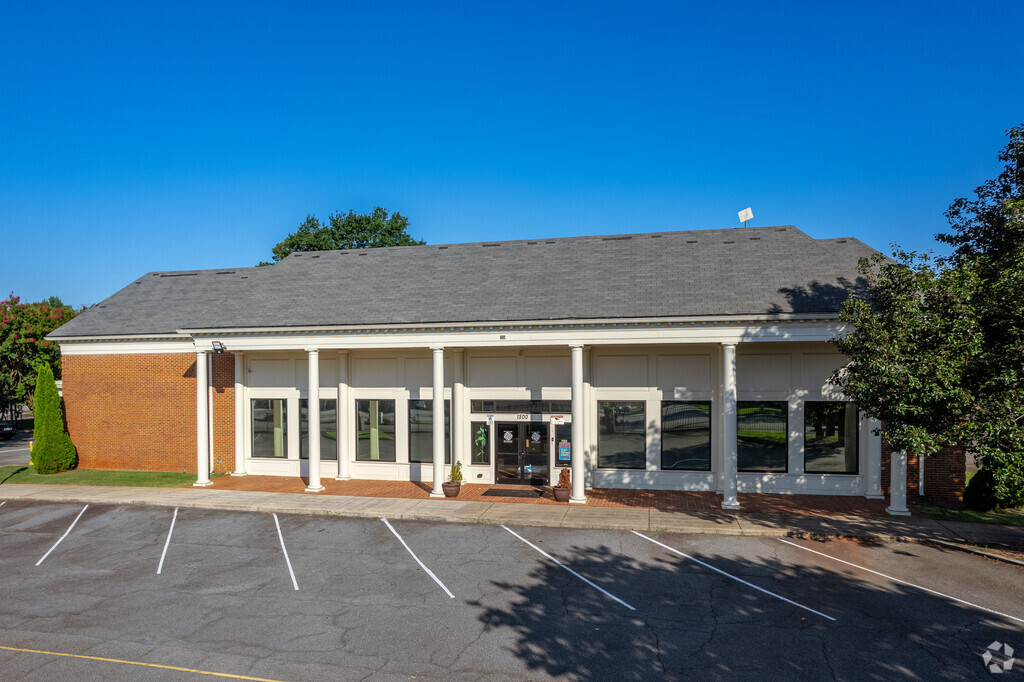 The ILM Academy is Atlanta's first private, parent-run, non-profit, Islamic School.