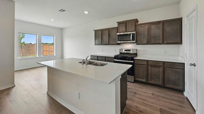 478 Filly Rd, Waxahachie, TX 75165 - photo 2