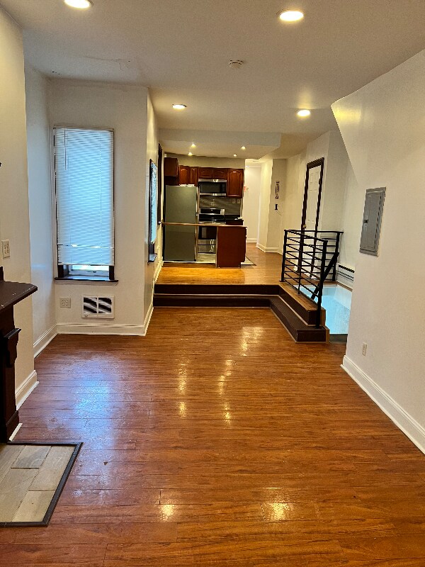 2512 W Oxford St unit 2, Philadelphia, PA 19121 - photo 1