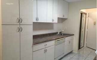 84 Amberly Dr Unit J, Manalapan, NJ 07726