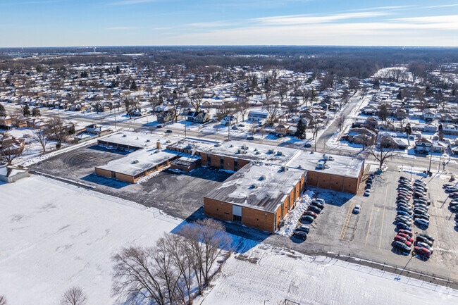 McKinley Junior High School is located in Calumet City.