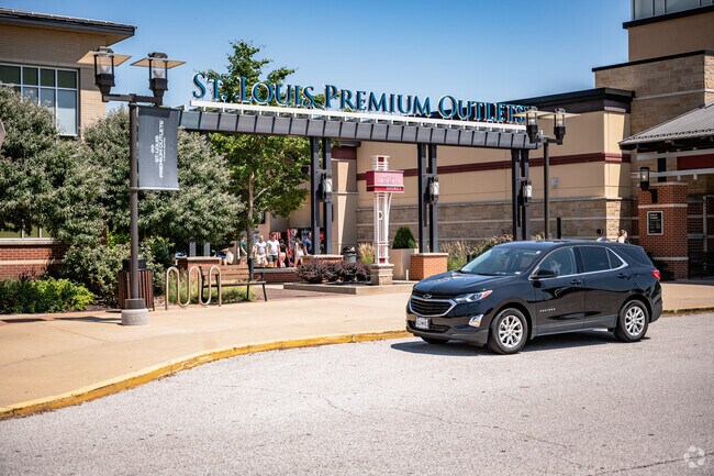 Cross the river into Chesterfield, where you’ll find retail centers such as St. Louis Premium Outlets.