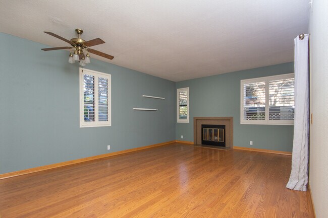 2218 River Run Dr unit 99, San Diego, CA 92108 - photo 6