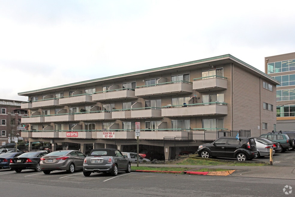 Baycrest Apartments