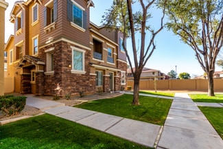 162 W Commerce Ct, Gilbert, AZ 85233