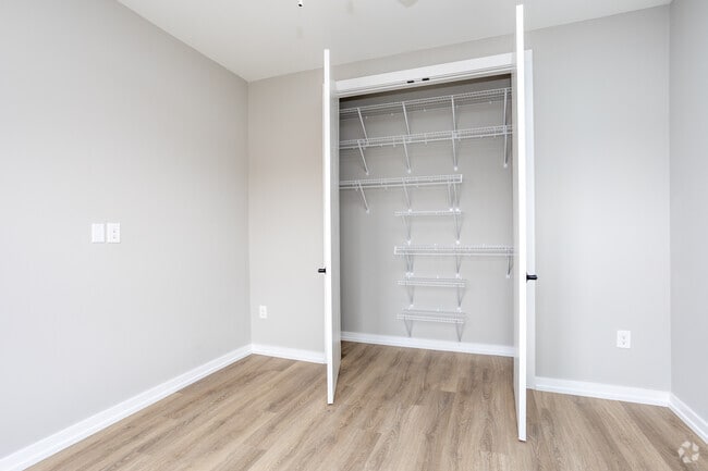 Mid Castle, Wilmington, NC 28401 - photo 6