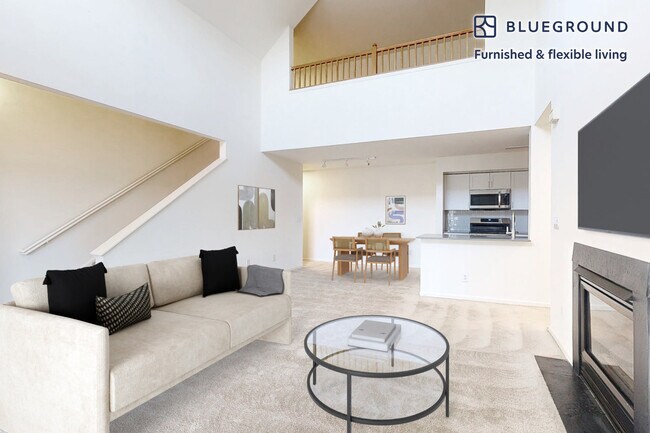 313 Avalon Cir unit FL2-ID2745A, Smithtown, NY 11787 - photo 2