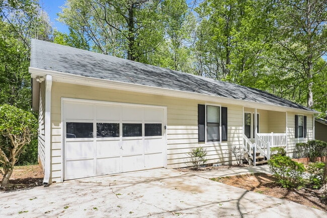 7774 Mountain Creek Way, Douglasville, GA 30134 - photo 3