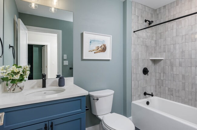 Larkwood Realtor39.jpg