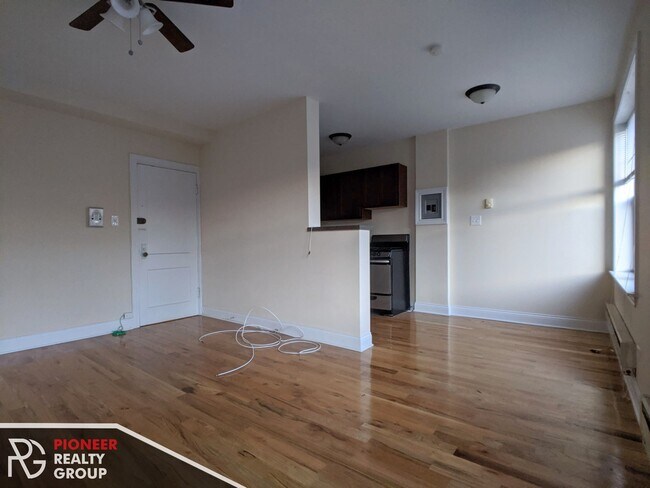 812 W Diversey Pkwy unit 818-S, Chicago, IL 60614 - photo 4