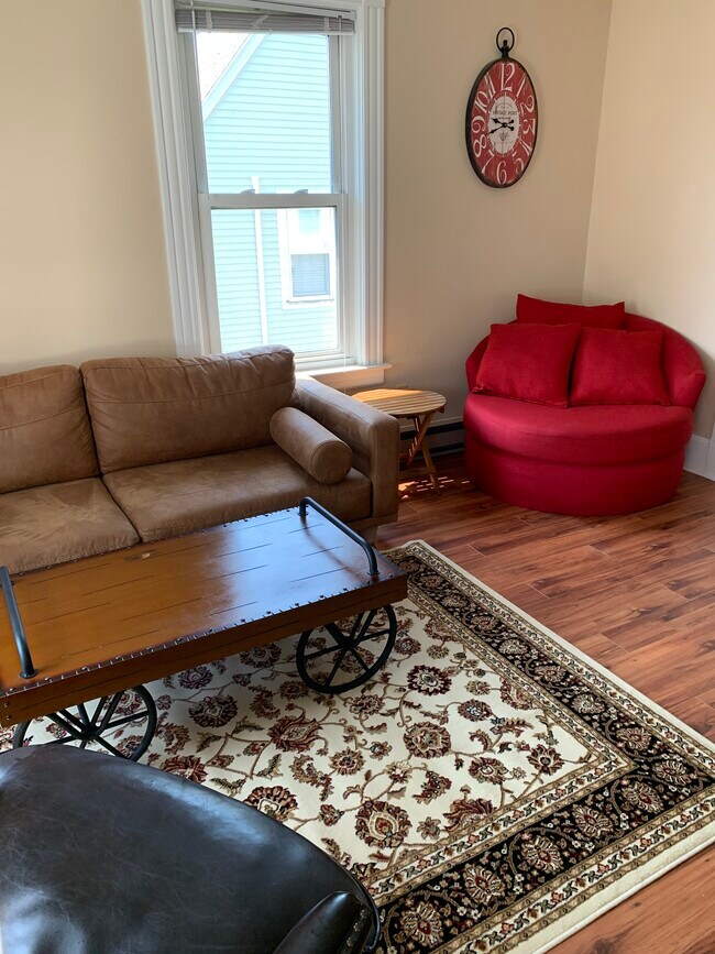 113 Oak St unit College Housing 26-2, Plattsburgh, NY 12901 - photo 6