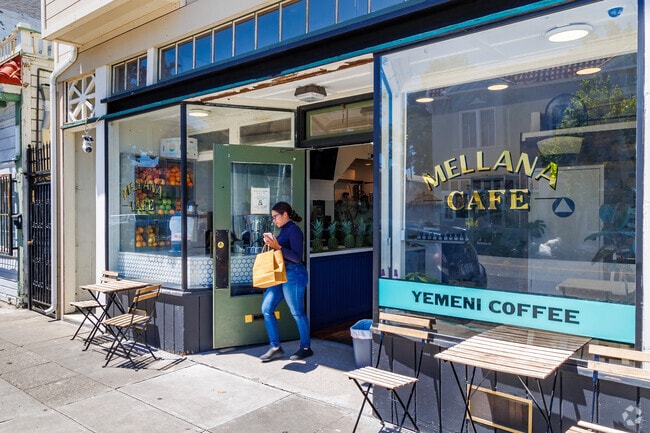 Mellana Café offers healthy, nourishing food options for Longfellow residents.